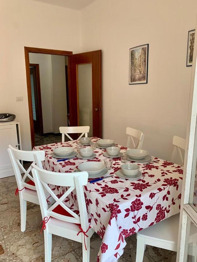 Casa Vacanza! A 50M Dal Mare! Bordighera Zewnętrze zdjęcie