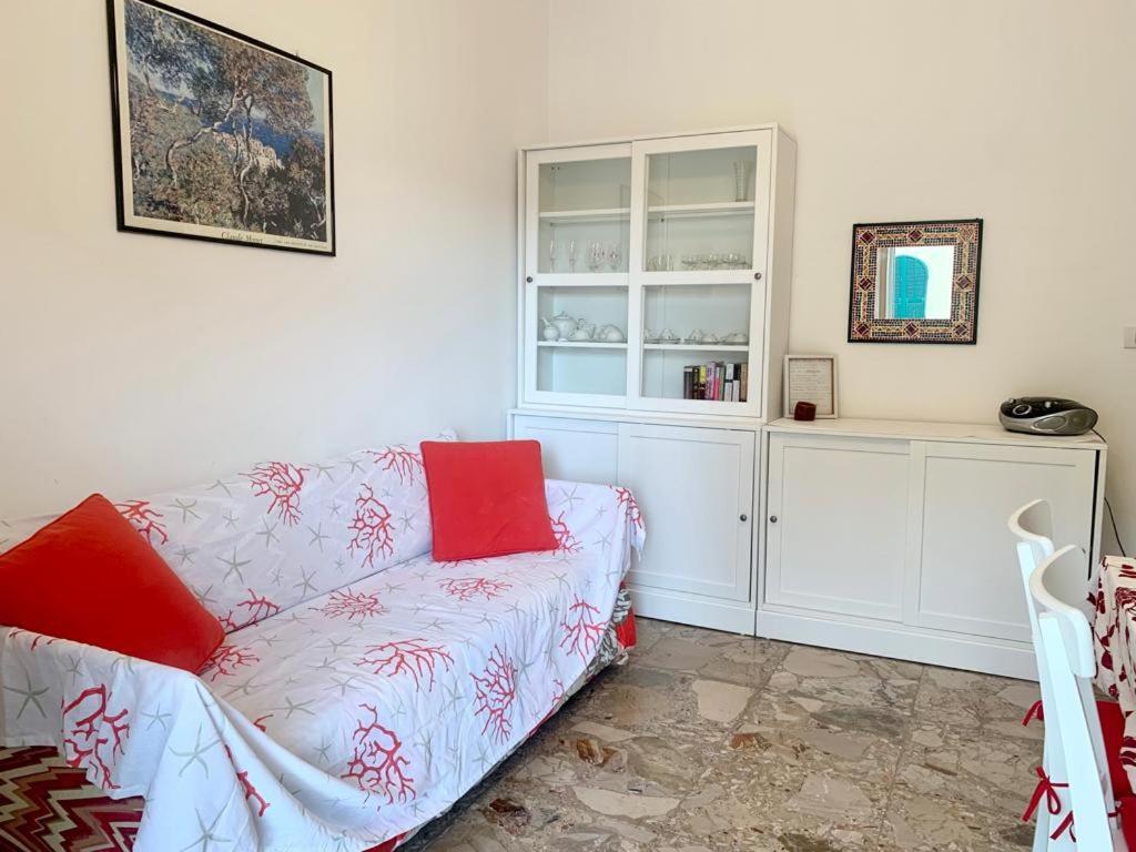 Casa Vacanza! A 50M Dal Mare! Bordighera Zewnętrze zdjęcie